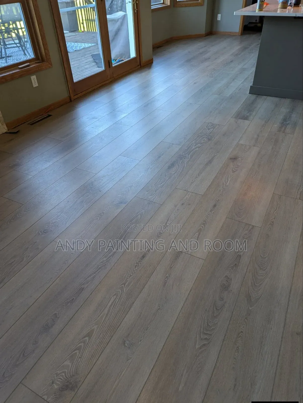 Pro-Level Vinyl Flooring: Flawless Installation