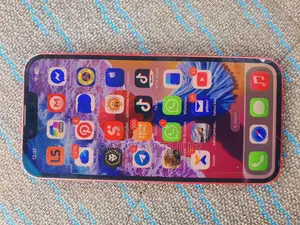 Apple iPhone 13 128 GB Red