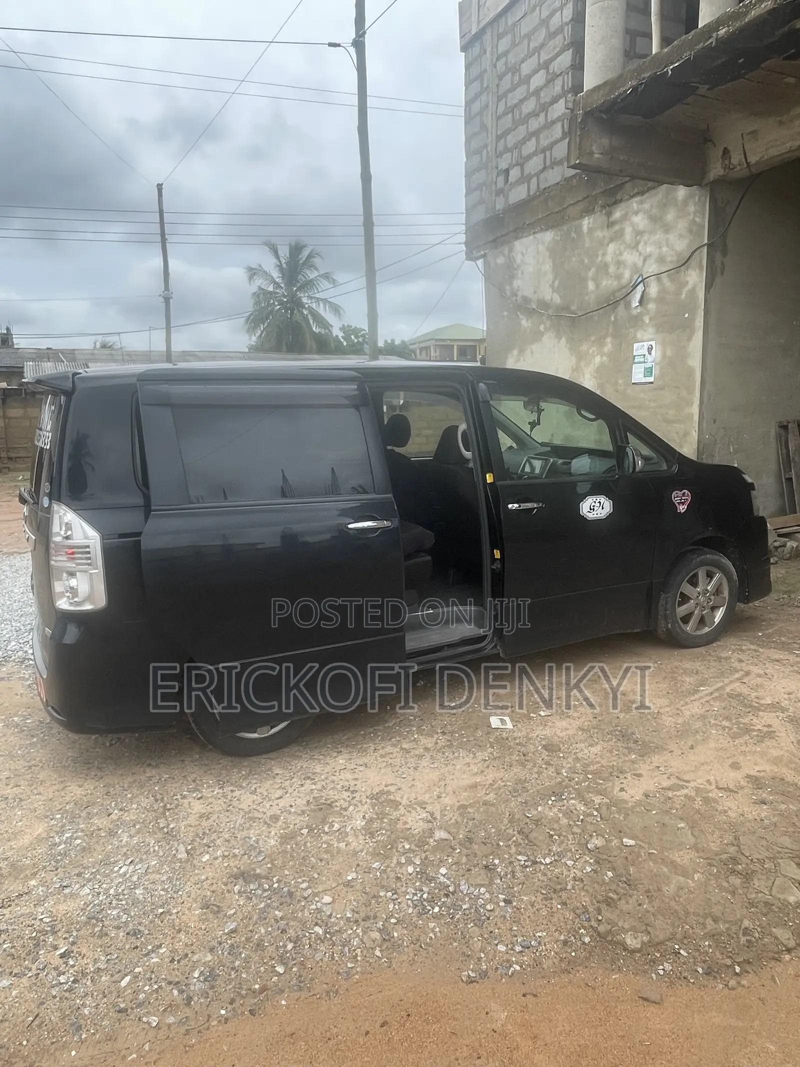 Toyota Voxy 2010 Black