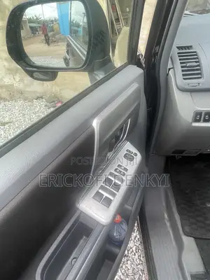 Toyota Voxy 2010 Black
