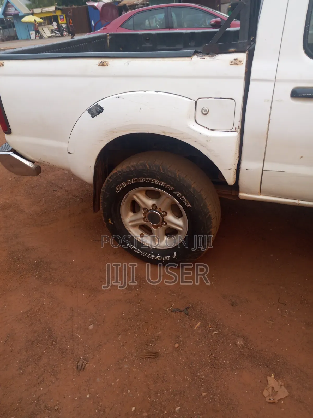 Nissan Hardbody 2011 White
