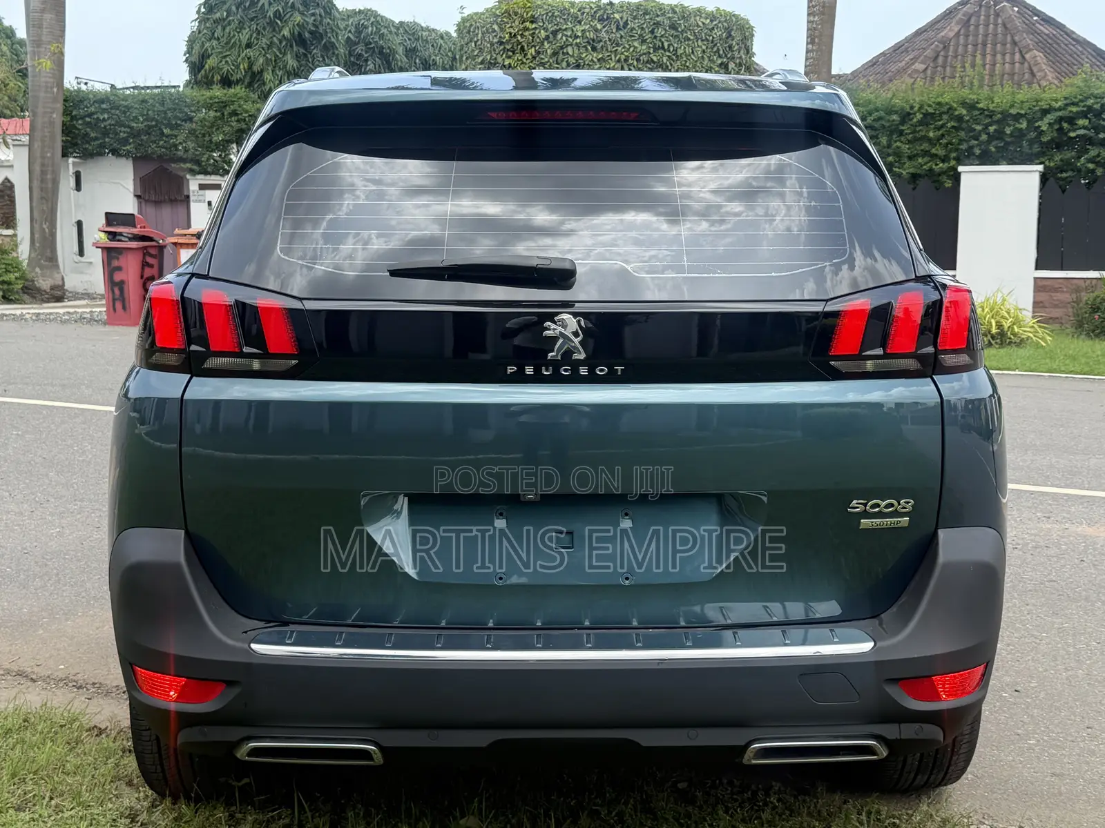 Peugeot 5008 1.2 PureTech 130 2017 Green
