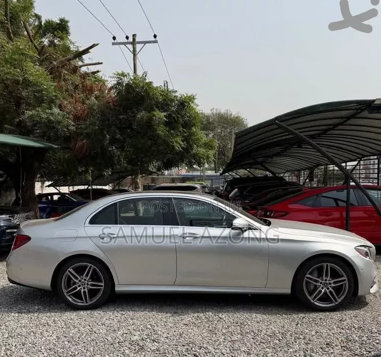 Mercedes-Benz E300 2019 Silver