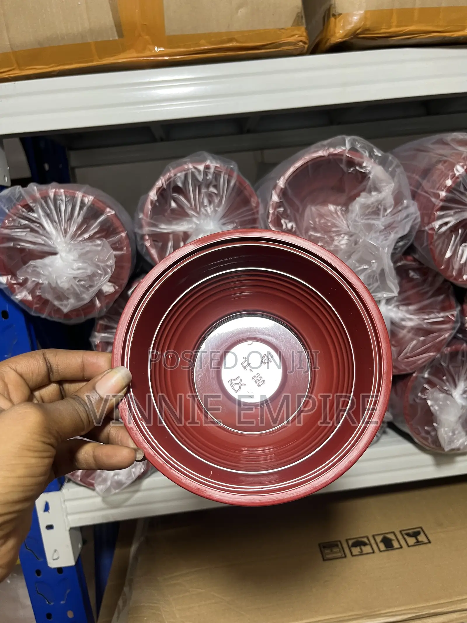 Red Black Round 550ml Plastic Bowl Disposable