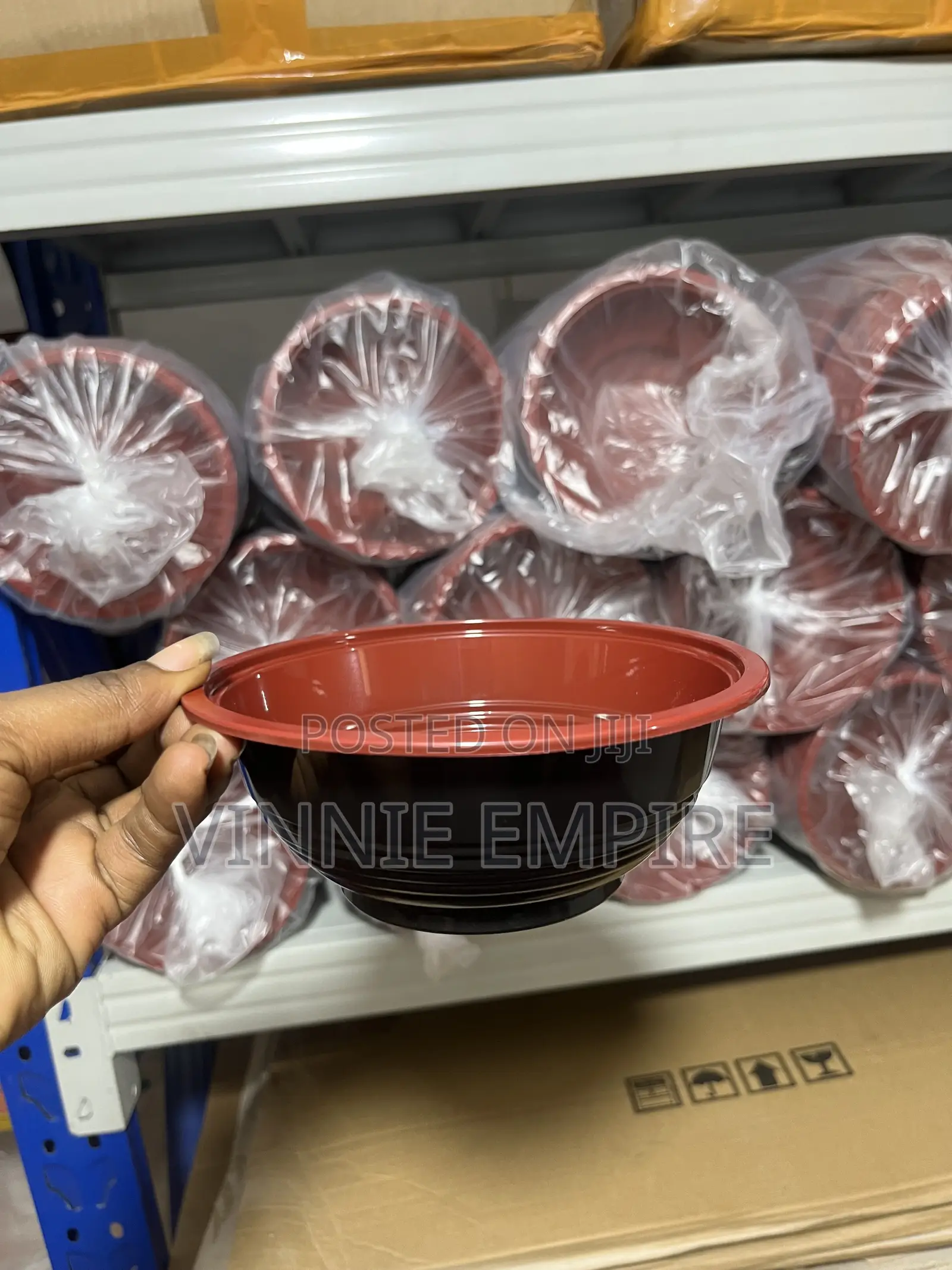 Red Black Round 550ml Plastic Bowl Disposable