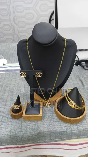 Quality and Affordable Jewel. Non Rust