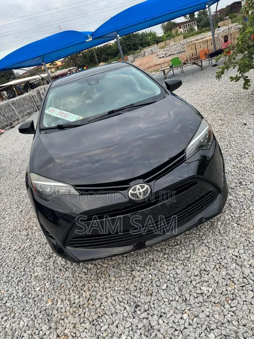 Toyota Corolla 2018 Black