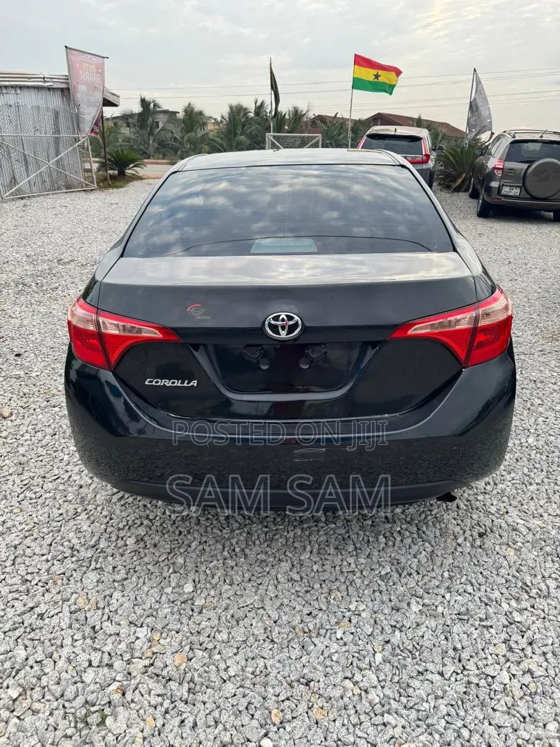 Toyota Corolla 2018 Black