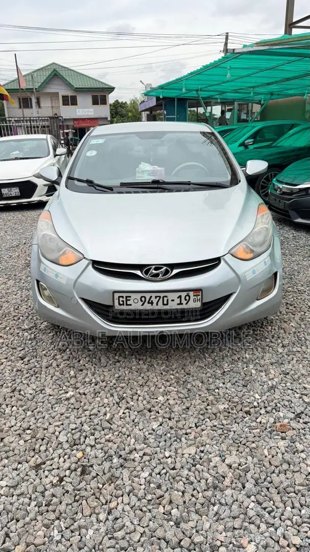 Hyundai Elantra GLS Sedan FWD (1.8L 4cyl 6A) 2013 Silver