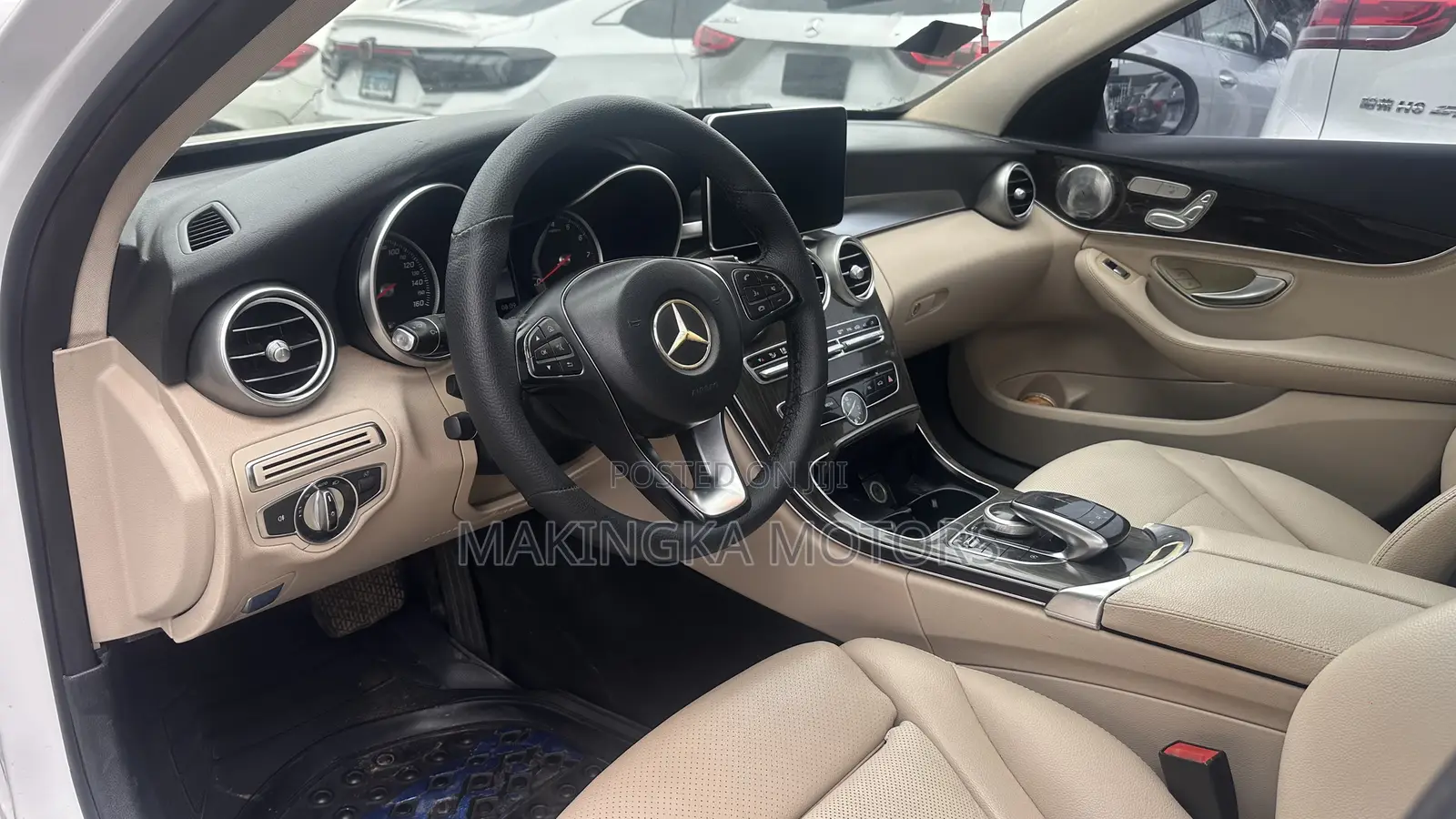 Mercedes-Benz C300 Luxury 4dr AWD 4Matic Sedan (2.0L 4cyl 7A) 2015 White