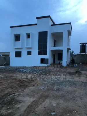 4bdrm Duplex in Acp Estate, Kwabenya for sale