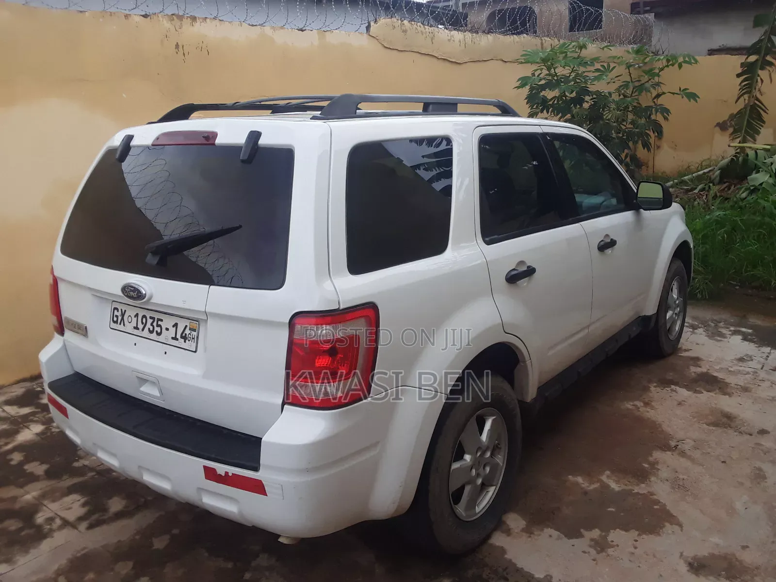 Ford Escape 2010 White