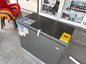 Nasco Large Capacity Chest Freezer 244l