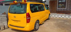 Hyundai Starex 2015 Yellow