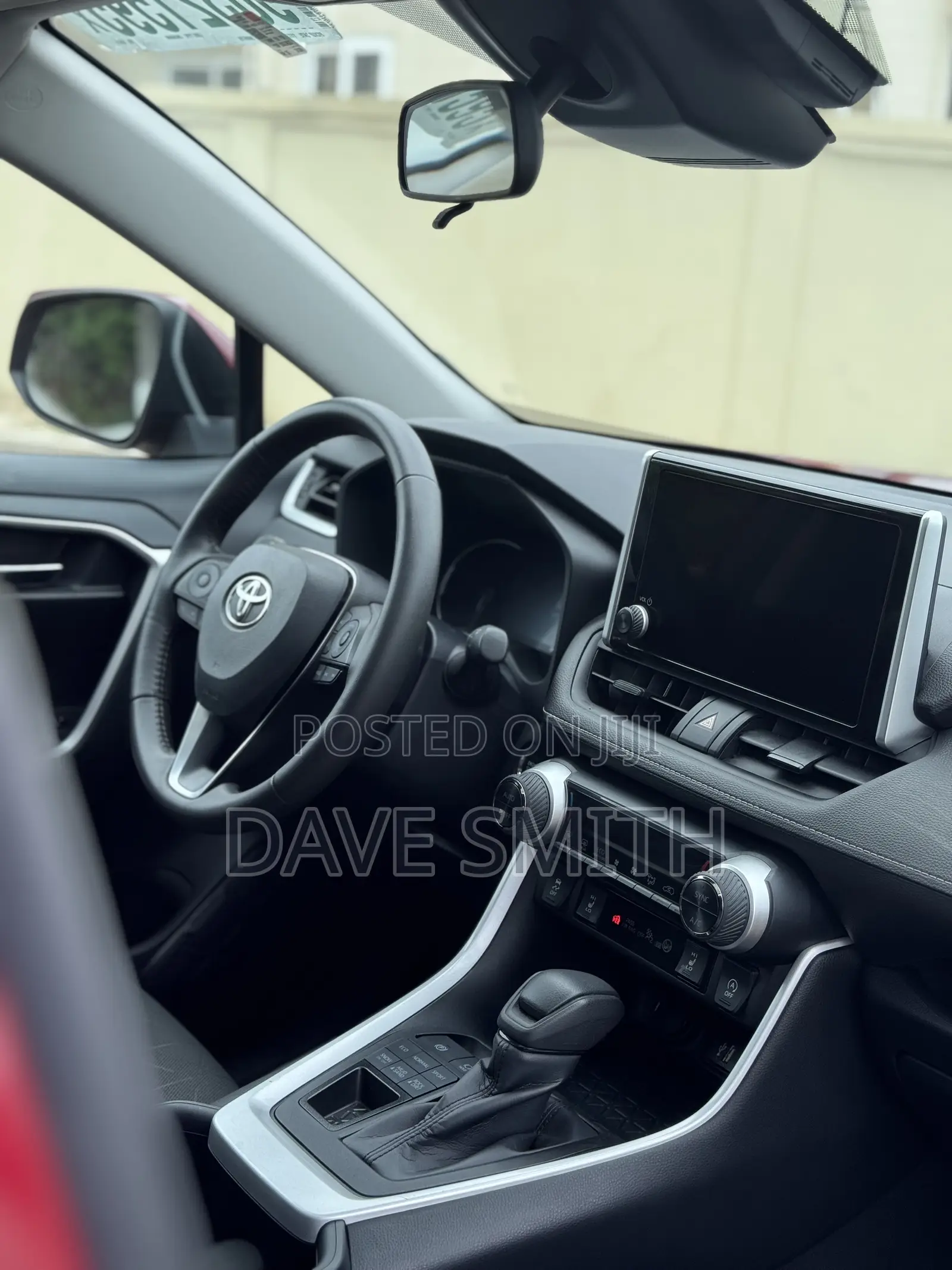 Toyota RAV4 XLE AWD 2024 Red