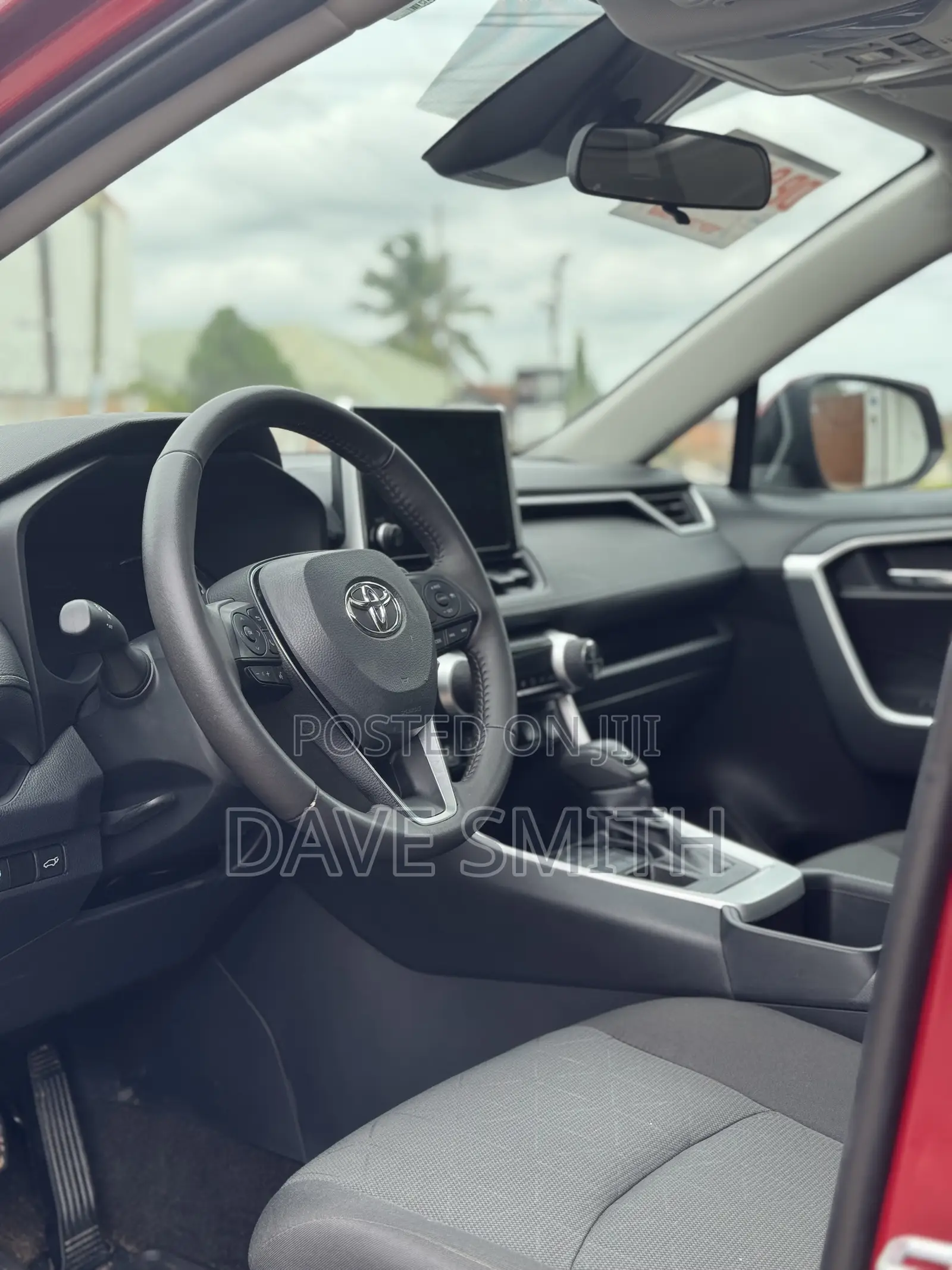 Toyota RAV4 XLE AWD 2024 Red