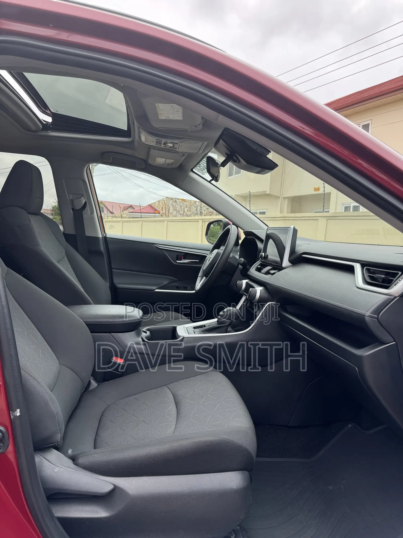 Toyota RAV4 XLE AWD 2024 Red