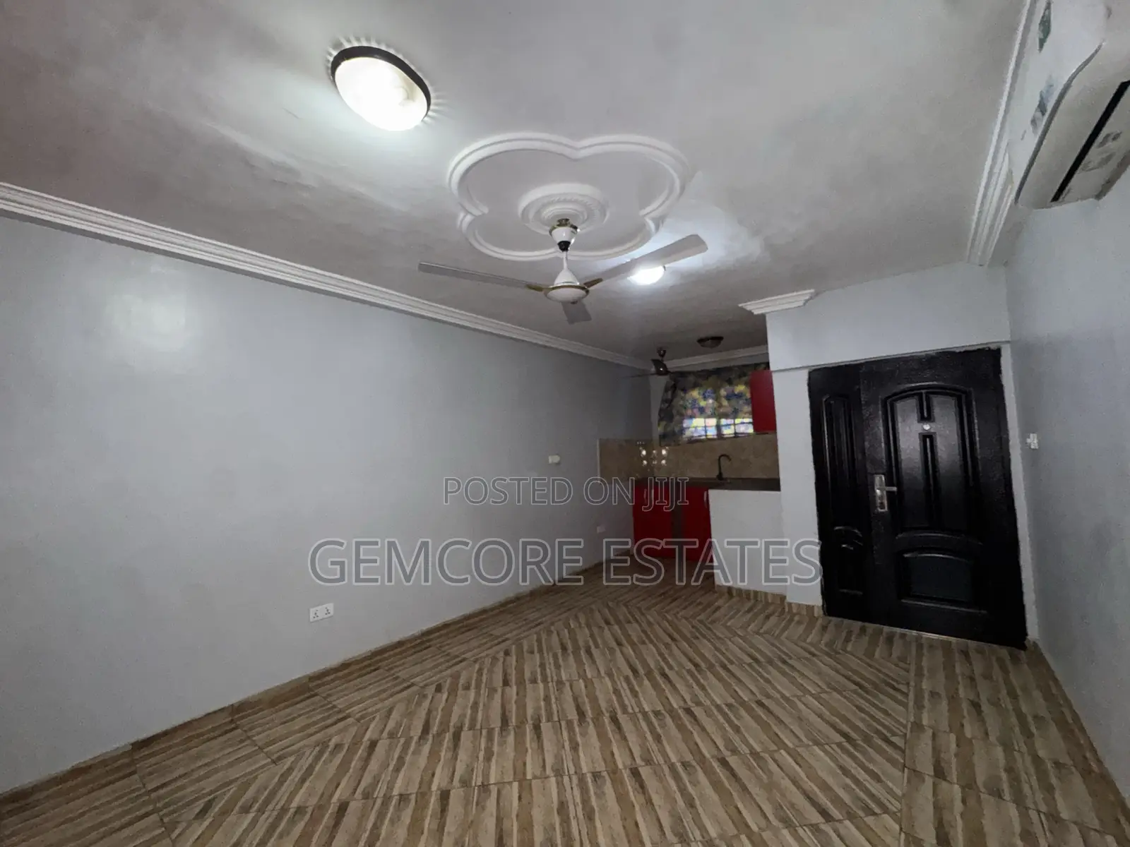 1bdrm Apartment in School Junction, Ashaley Botwe for rent