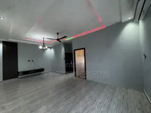 2bdrm Apartment in School Junction, Ashaley Botwe for rent