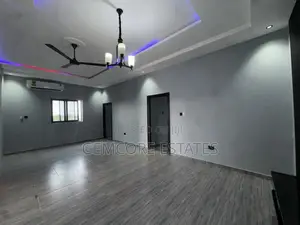 2bdrm Apartment in School Junction, Ashaley Botwe for rent