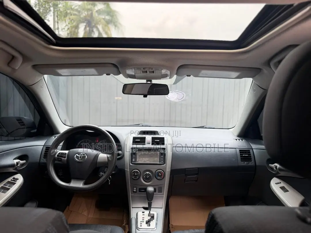 Toyota Corolla S 4dr Sedan (1.8L 4cyl 4A) 2013 Blue