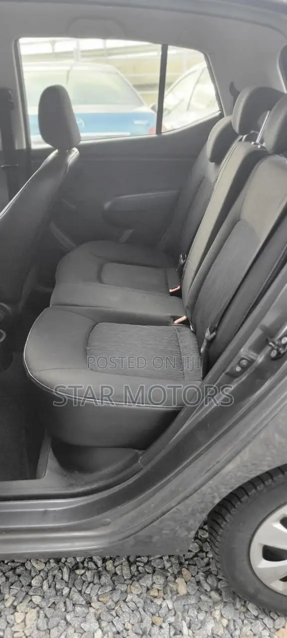 Hyundai I10 2011 Red