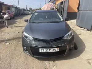 Toyota Corolla S 4dr Sedan (1.8L 4cyl CVT) 2015 Gray