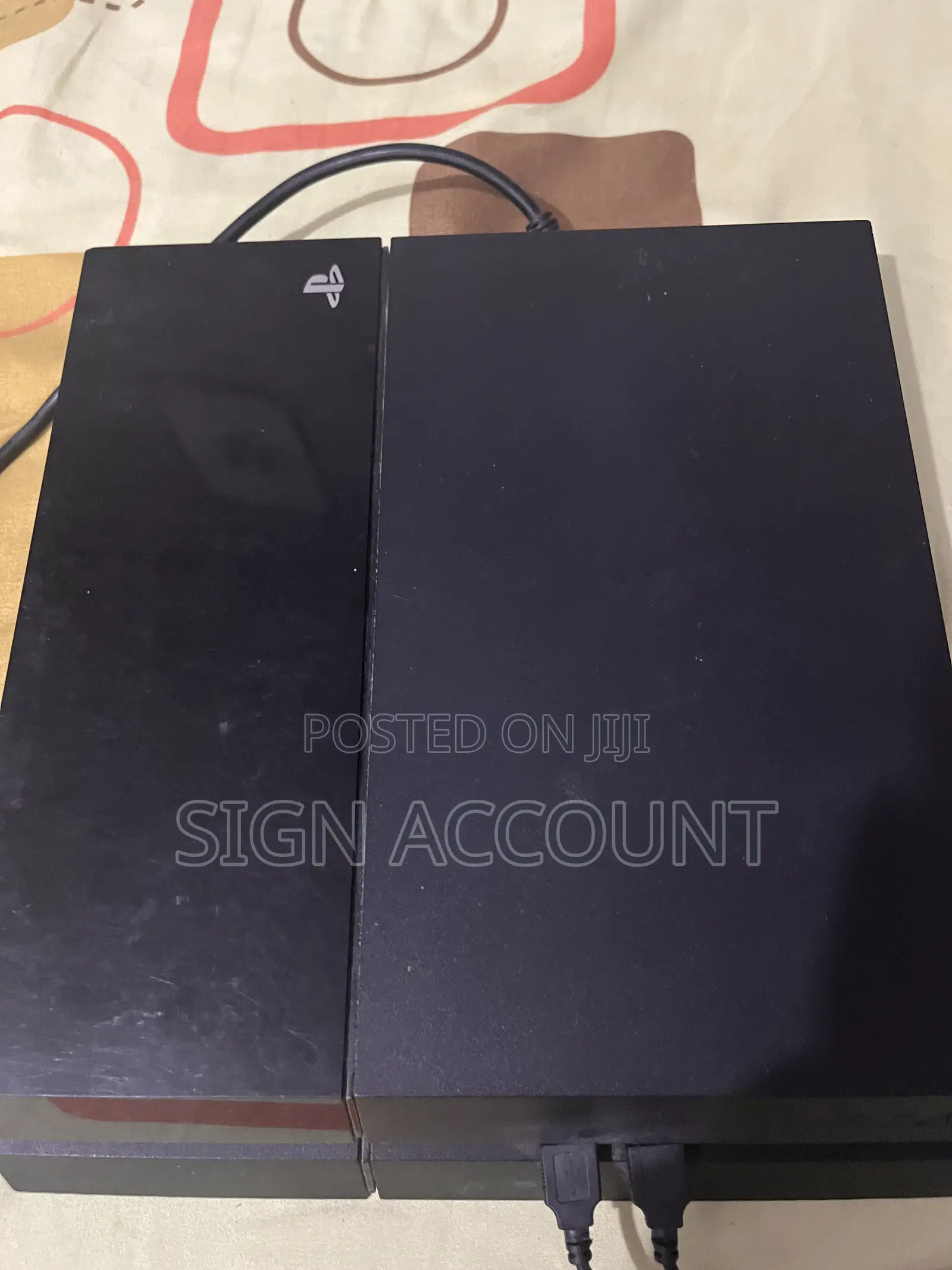 Standard 500gb Black Sony Playstation Ps4 With 2 Game Pads.