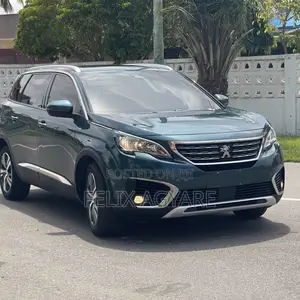 Peugeot 5008 1.2 PureTech 130 2017 Green