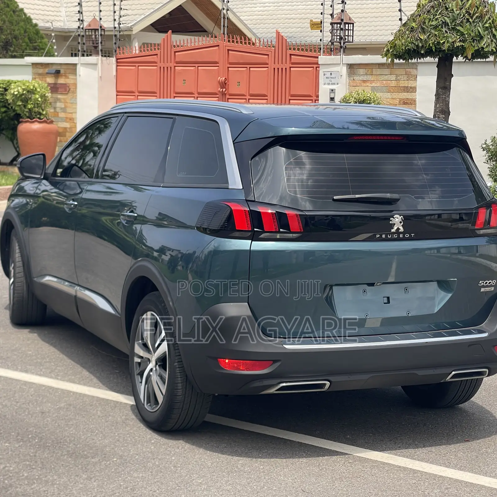 Peugeot 5008 1.2 PureTech 130 2017 Green