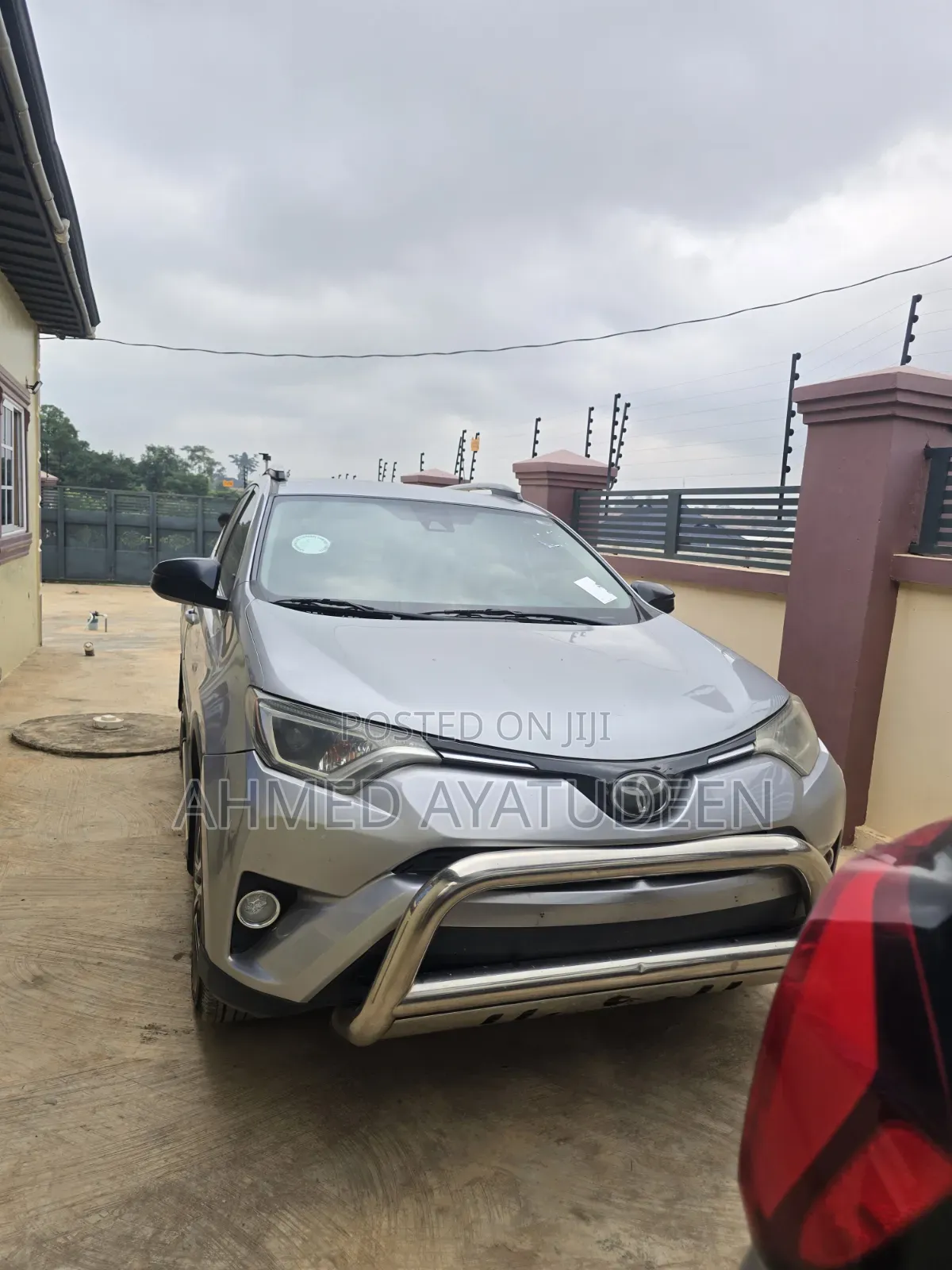 Toyota RAV4 LE AWD (2.5L 4cyl 6A) 2017 Silver
