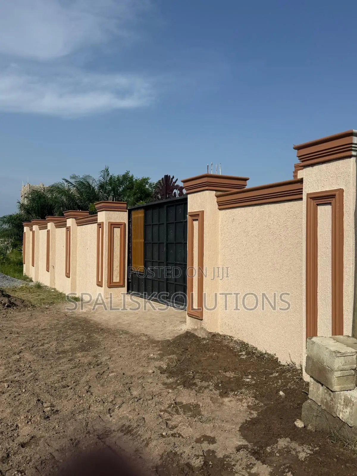 5bdrm House in Kuntunse, Amasaman for sale