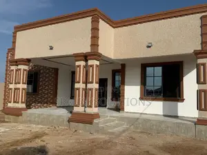 5bdrm House in Kuntunse, Amasaman for sale