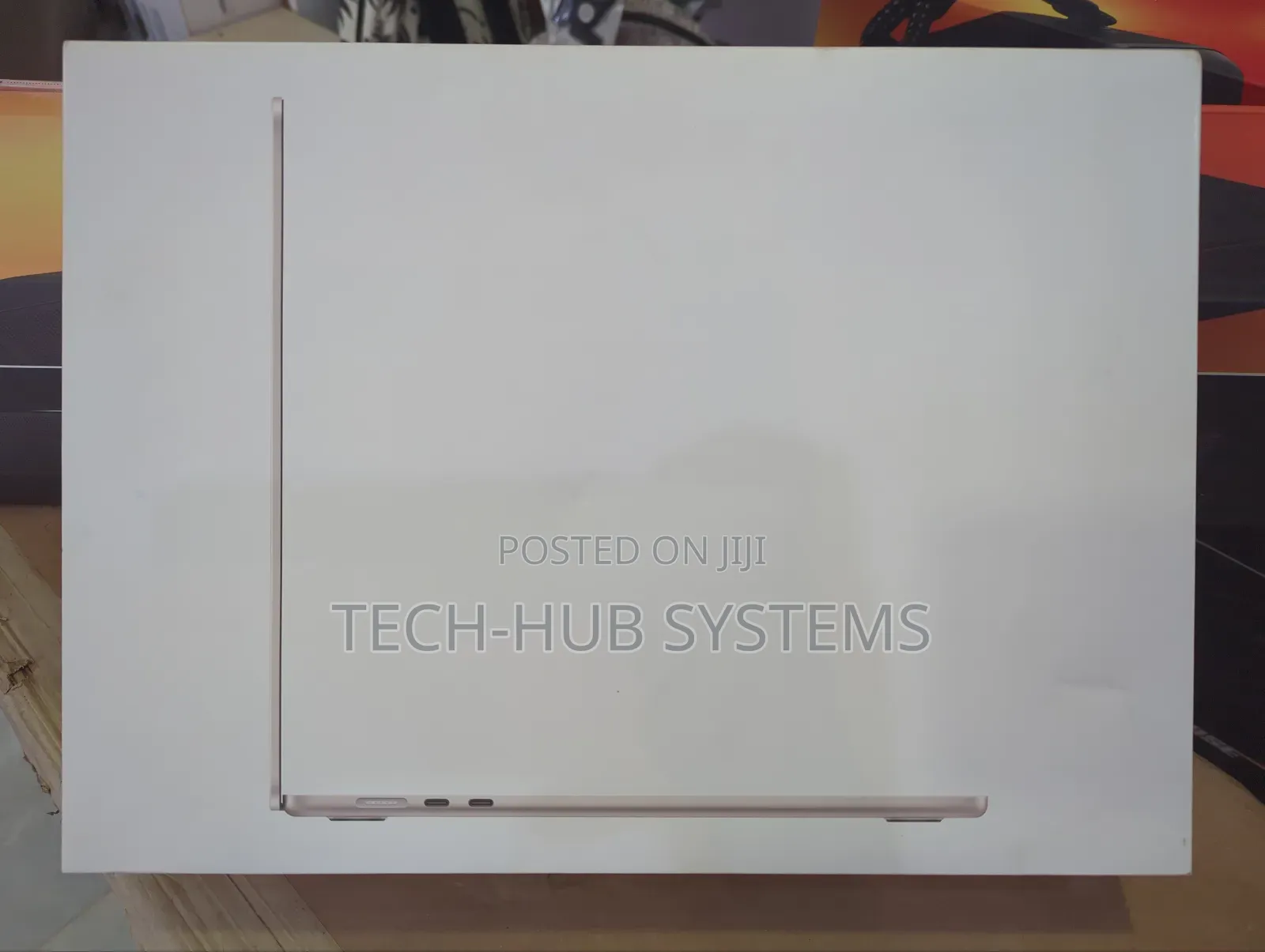 New Laptop Apple MacBook Air 2025 M4 24GB Apple M4 SSD 512GB