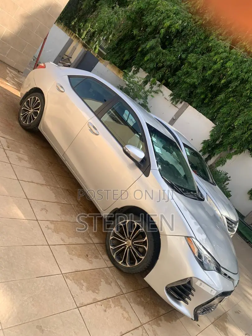 Toyota Corolla 2016 Gray