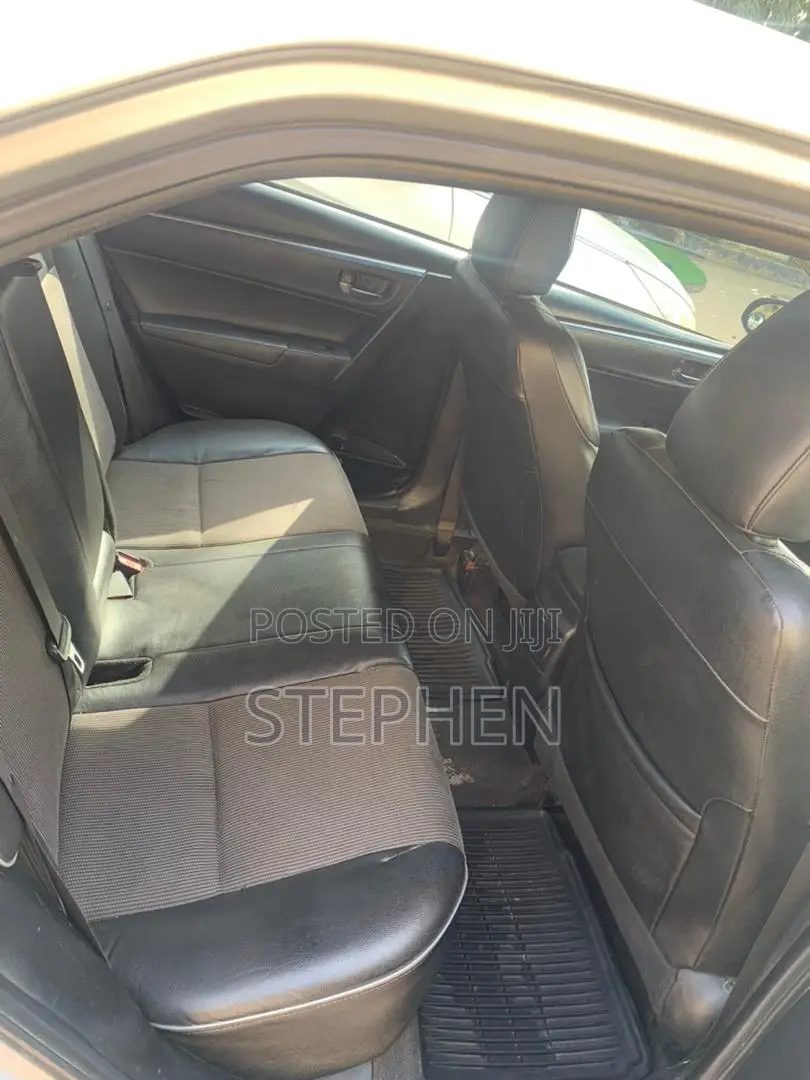 Toyota Corolla 2016 Gray