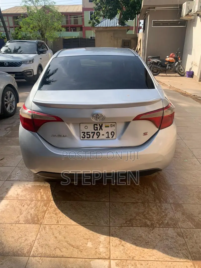 Toyota Corolla 2016 Gray