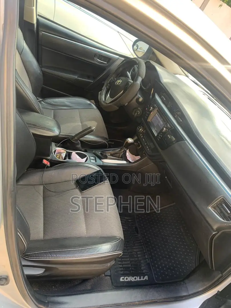Toyota Corolla 2016 Gray