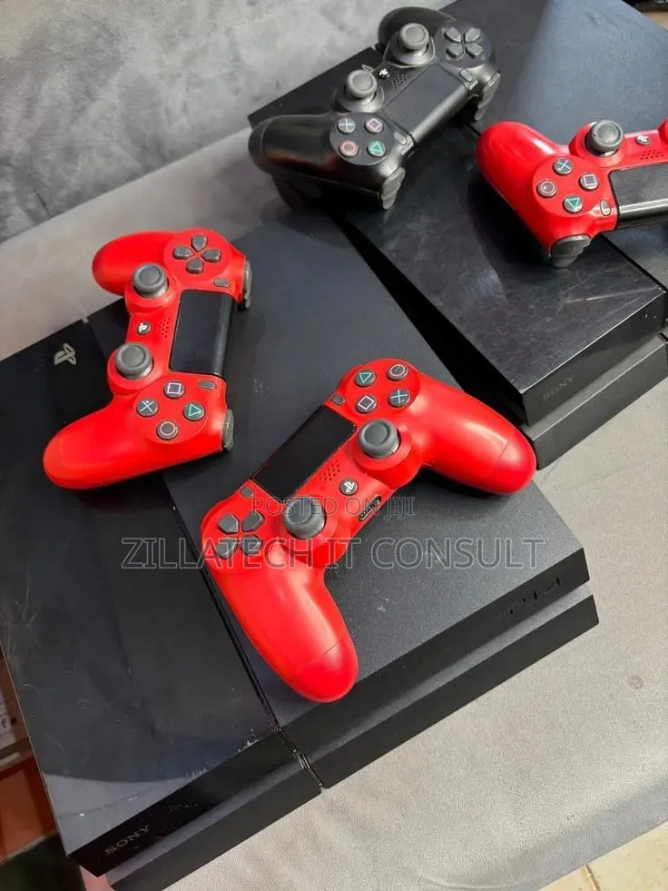 Playstation 4 Jailbroken With Games
