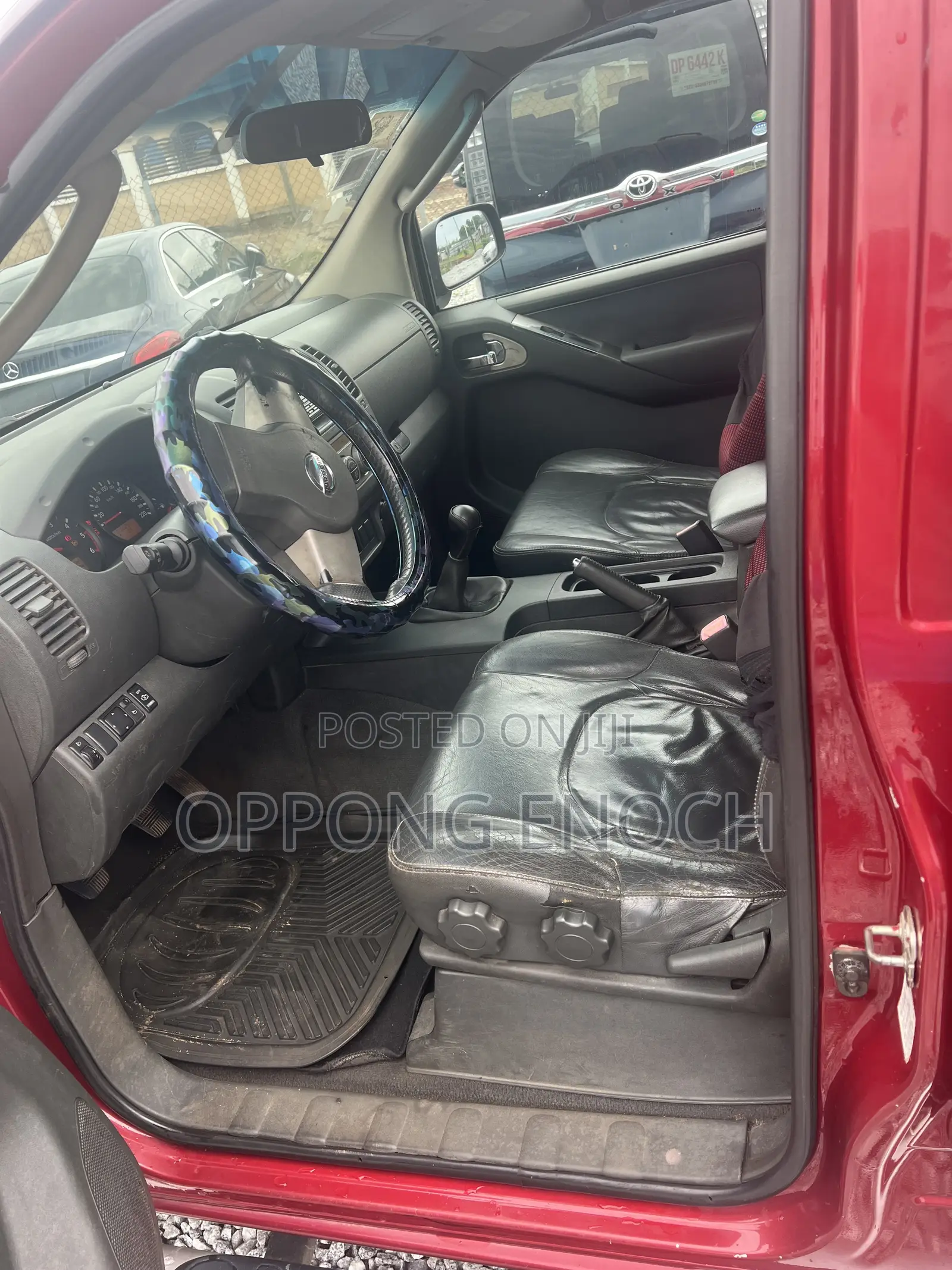 Nissan Navara 2014 Red