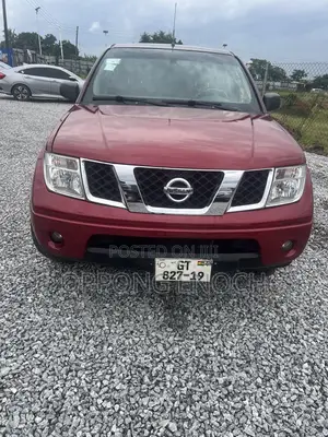 Nissan Navara 2014 Red