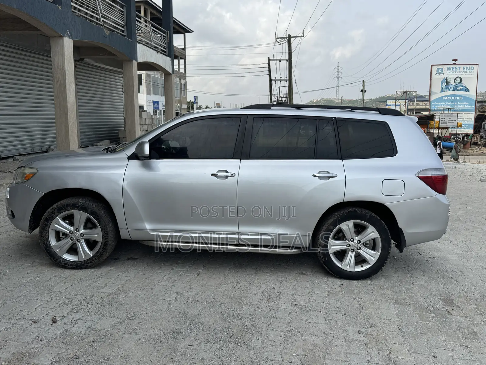 Toyota Highlander Base 2010 Gray