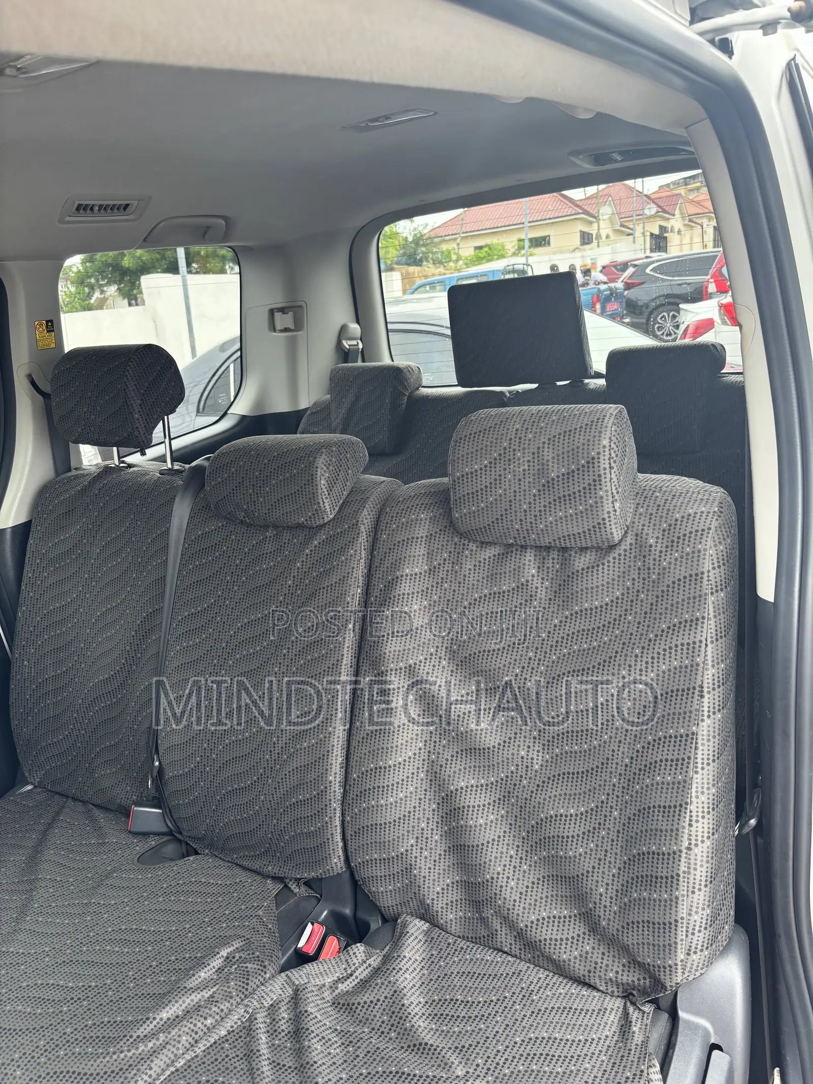 Toyota Voxy 2013 White