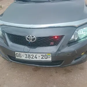 Toyota Corolla 2016 Blue