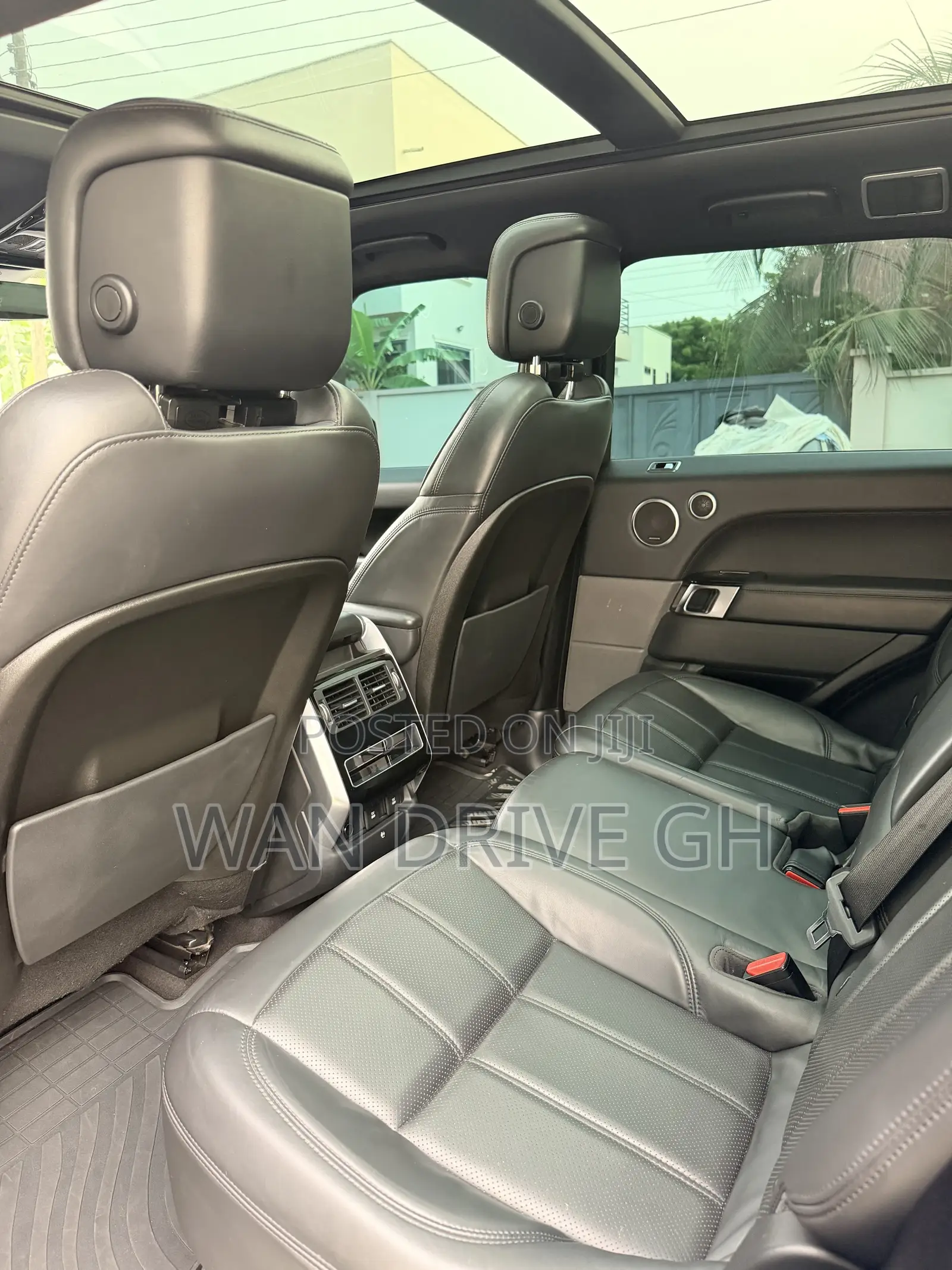 Land Rover Range Rover 3.0L V6 Supercharged HSE 2019 Black