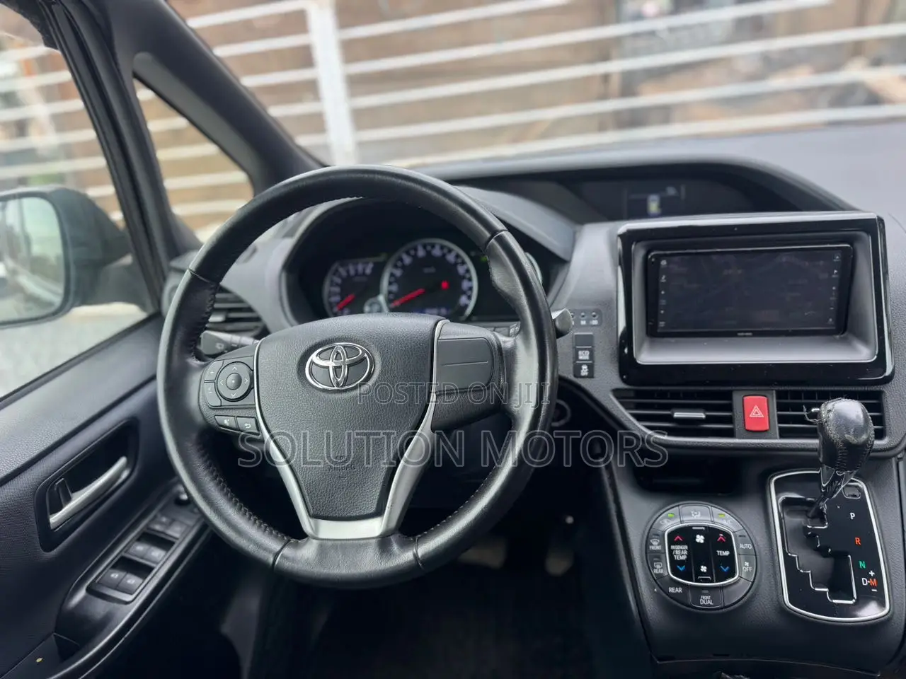 Toyota Voxy SV Premium 2014 Black