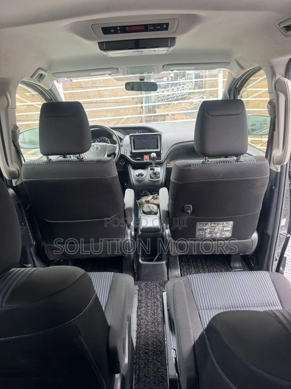 Toyota Voxy SV Premium 2014 Black