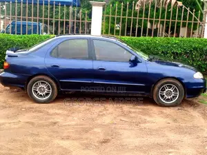 Hyundai Elantra 2000 Blue