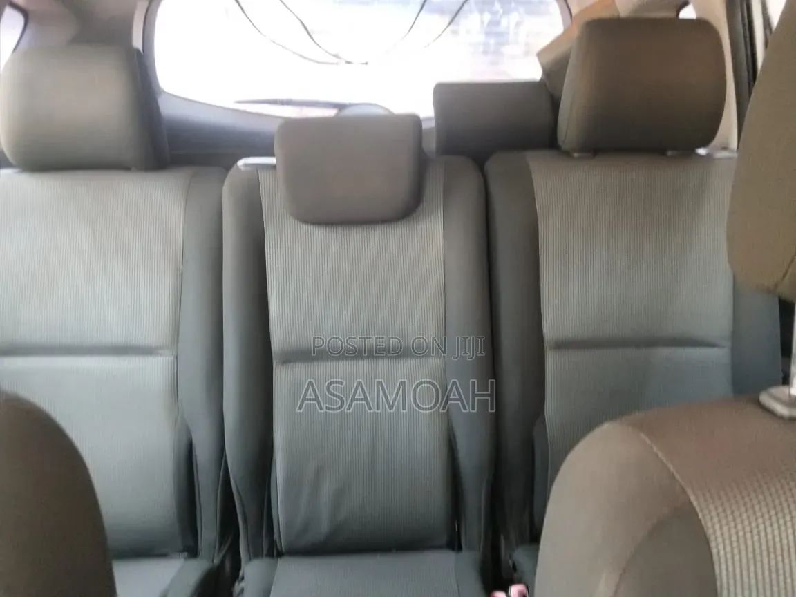 Toyota Verso 1.8 2009 Silver