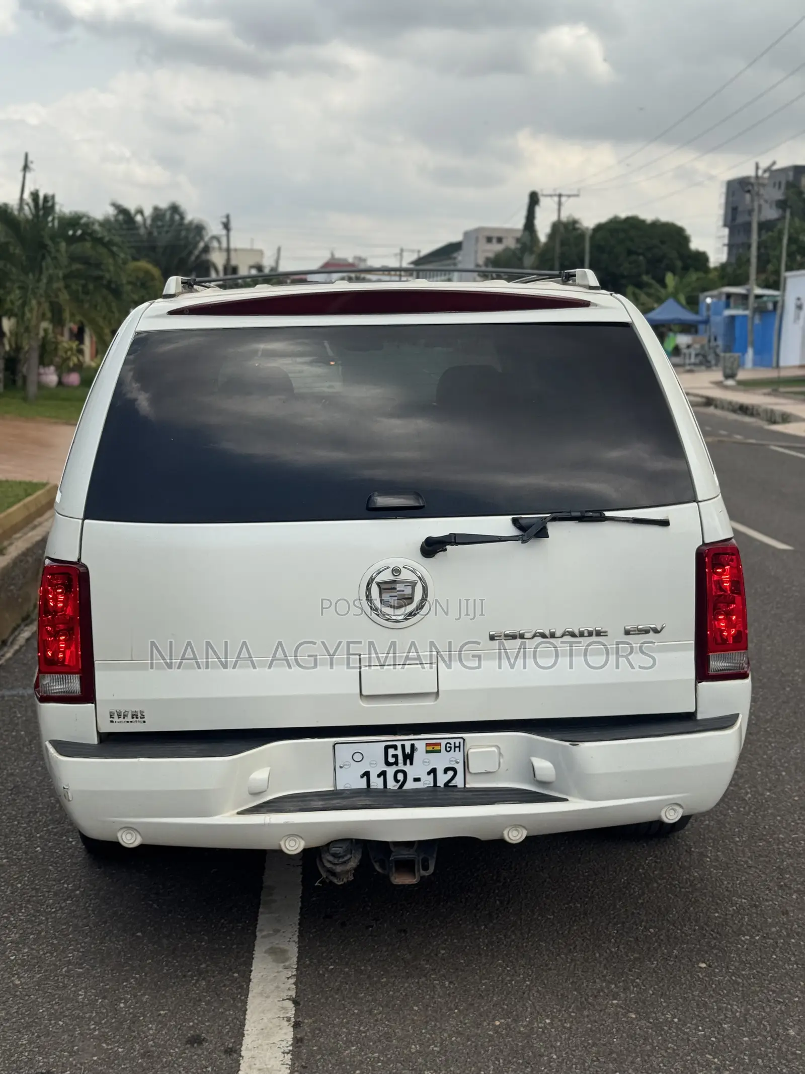 Cadillac Escalade 2012 White